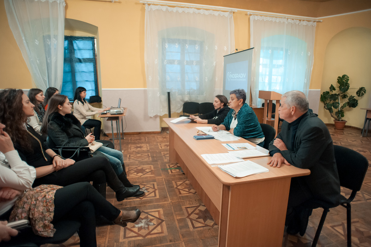 Презентацію волонтерської діяльності провели у Виноградові
