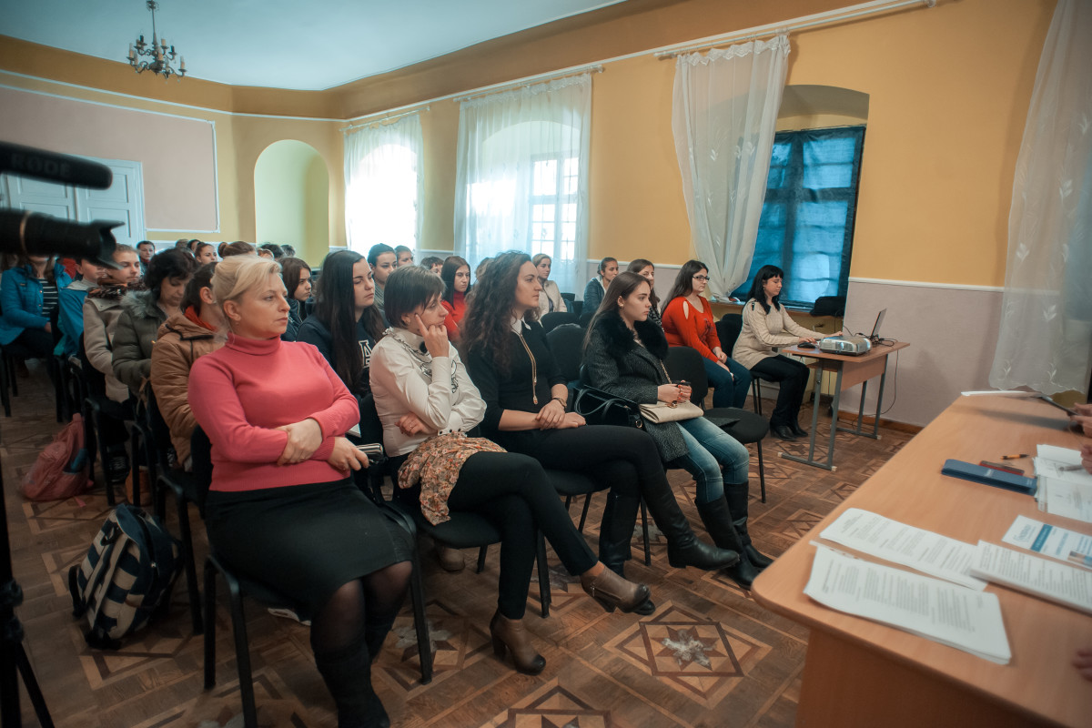 Презентацію волонтерської діяльності провели у Виноградові