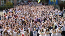 15.000 дітей із Закарпаття одночасно звернулися до Бога